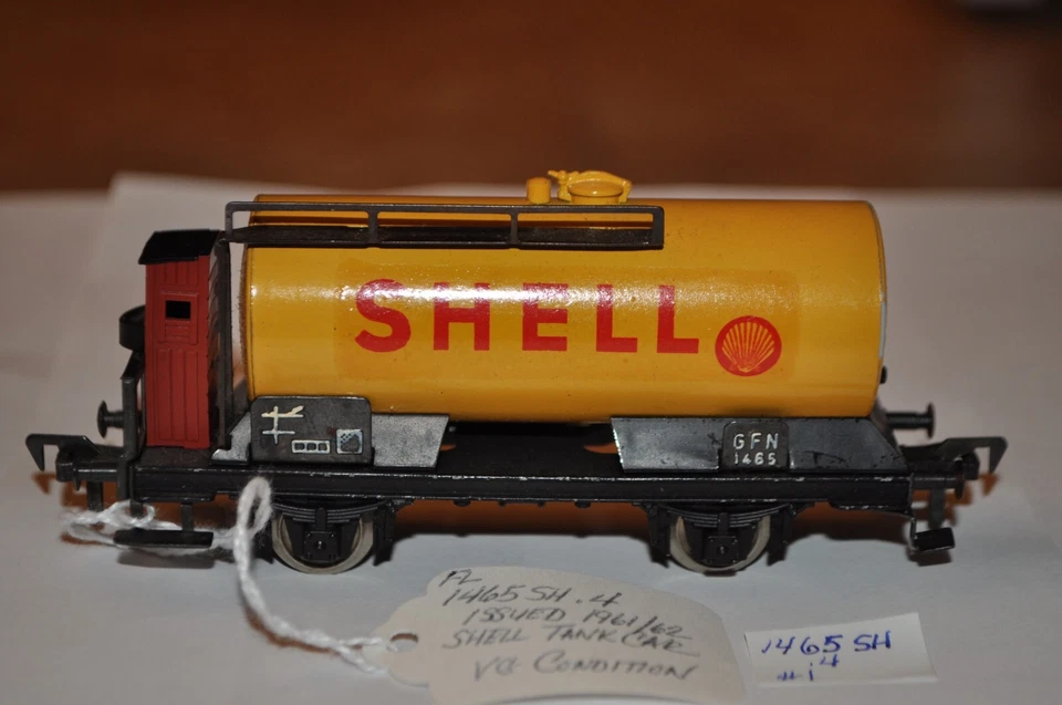 Fleischmann (1465 SH) (.4 Version) - 2-axle Tank Car w/Brake Cabin (SHELL) - #1 - Image 1 of 4