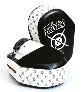 GUANTES DE ENFOQUE AERODINÁMICO FAIRTEX FMV11 MUAY THAI BOXEO ENTRENAMIENTO PATADA MMA K1 - Imagen 1 de 6