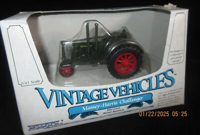 ERTL 1/43 VINTAGE VEHICLES MASSEY-HARRIS CHALLENGER TOY TRACTOR DIECAST 1985 - Image 1 of 4
