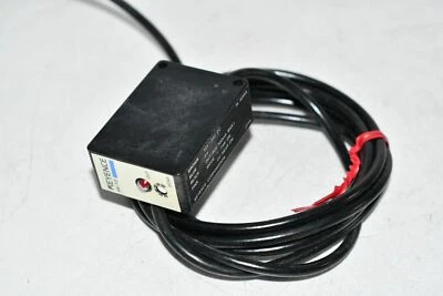 NEW Keyence PK-72 Position Sensitive Photoelectric Sensor Proximity - Image 1 of 4