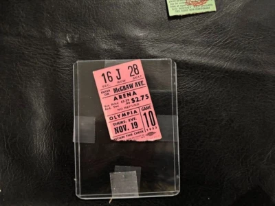 1953 Boston bruins vs Red Wings GORDIE HOWE GOAL ticket stub - Image 1 of 2