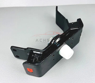 Oem Toyota Land Cruiser 4Runner Hilux 1KDFTV 1KZ Engine Motor Mount 12371-67060 - Image 1 of 4