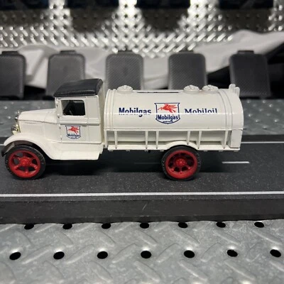 ERTL 1993  #6 MOBIL GAS/MOBIL OIL TANKER 1931 HAWKEYE  TANKER TRUCK DIECAST BANK - Image 1 of 4