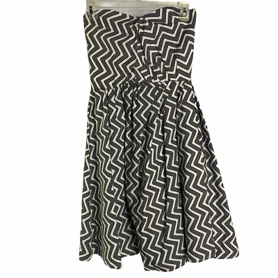 Mod Cloth Strapless Mini Skater Dress XS White Black Chevron Lined Boning Zipper - Image 1 of 4