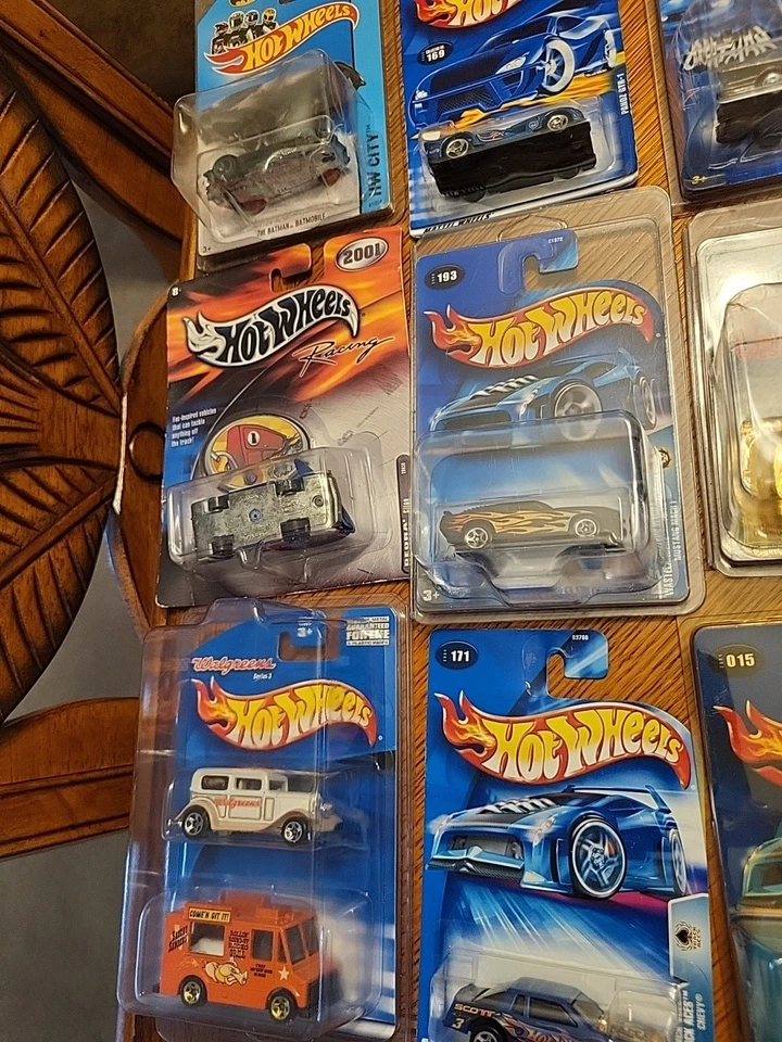 20 Cars 18 Hot Wheels 1 Classic & 1 Yat Ming - Image 1 of 4
