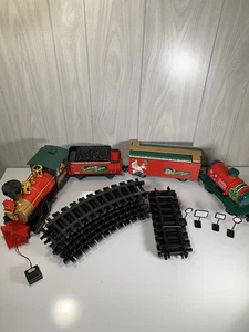 Christmas North Pole Express 4 Train Car  6 Curve 4 Straight Track Signs Tested - Picture 1 of 12