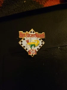 Prendedor de solapa Hot August Nights Reno Nevada 1996 vintage - Imagen 1 de 3