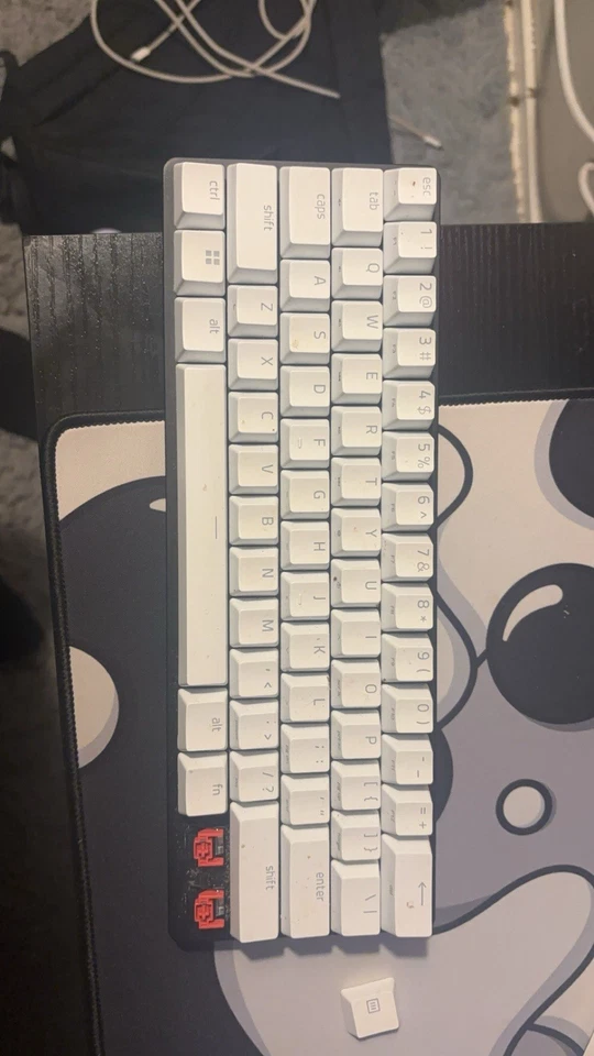 Razor Huntsman Mini 60% RGB Gaming Keyboard Black, Includes Colored Caps - Image 1 of 1