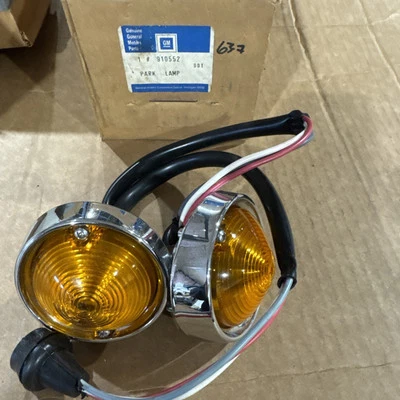 Corvette Front Parking Lamp Pair  - 1963-67 - NOS - GM# 910552 / 5950980 - Image 1 of 3
