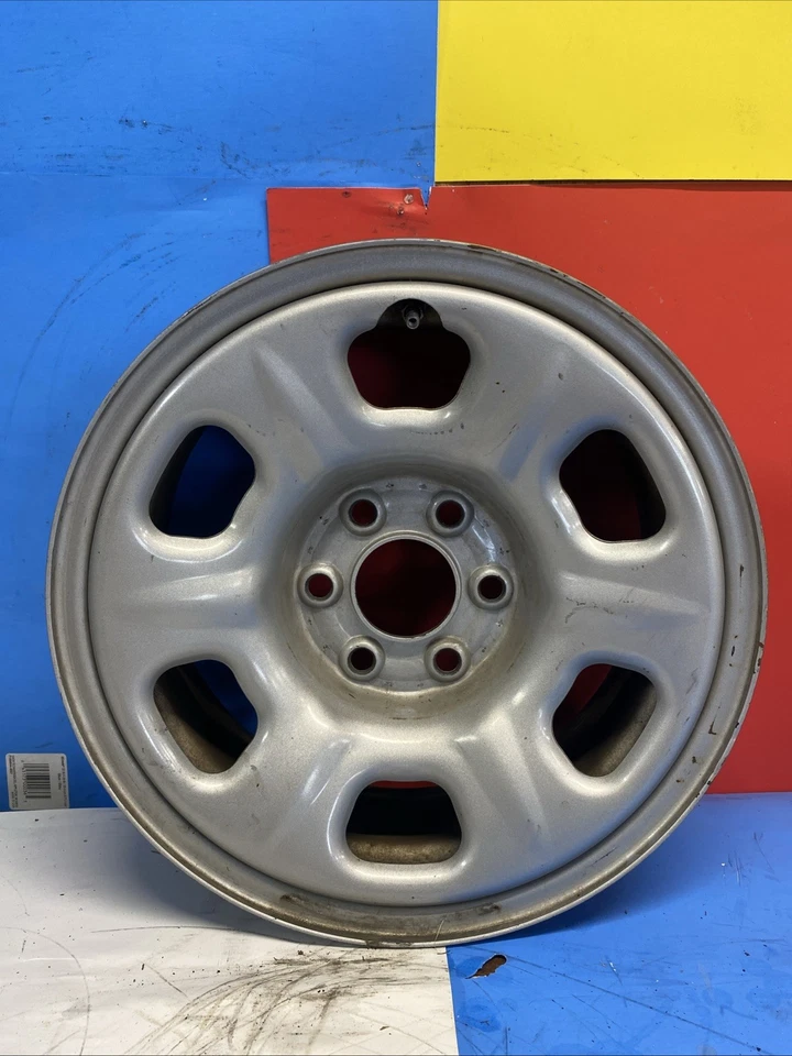 2005 2006 2007 2008 Nissan Frontier Wheel para rodas de aço de 16 polegadas - Imagem 1 de 4