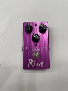Suhr Riot Distortion Original V1 High Gain True Bypass Guitar Effect Pedal - Picture 1 of 6