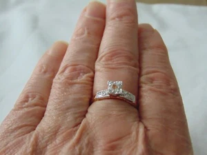 Anillo de compromiso estilo antiguo cristales filigrana plata dos tonos vintage talla 12,5 - Imagen 1 de 4