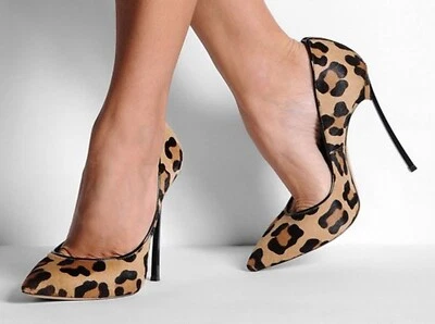 Zapatos de salón Casadei Blade 990$ estampado animal leopardo talla 40 NUEVOS CON CAJA muestra de tienda Foto 1 de 4