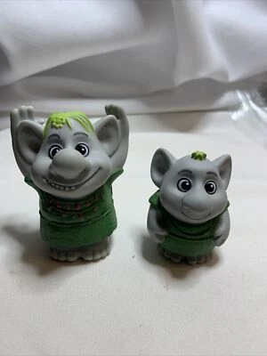 Conjunto de 2 bonecos Frozen Stone Troll topo de bolo - Imagem 1 de 3