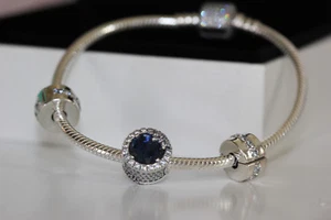 NUEVO PANDORA DESLUMBRANTE COPO DE NIEVE PULSERA SET DE REGALO ENCANTO + CAJA DE CLIPS $260 ¡Último! - Imagen 1 de 7