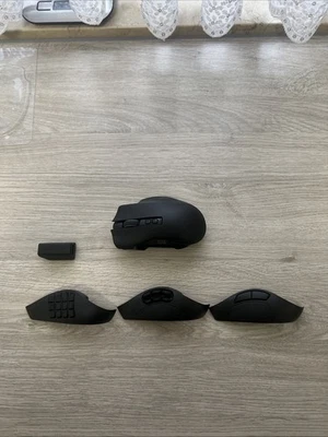 Razer Naga Pro Gaming-Maus - Schwarz (RZ01-03420100-R3G1) - Bild 1 von 4