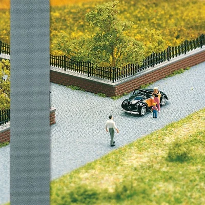 Busch 7083 HO Scale Pflasterstrasse (Paved Street) - Image 1 of 3