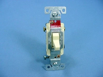 Interruptor de luz de pared de palanca Cooper cableado marfil COMERCIAL 3 vías 20A a granel CS320V Foto 1 de 4