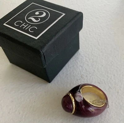 Anillo grueso de resina púrpura detalles en tono dorado talla 8 DIVERTIDO Foto 1 de 4
