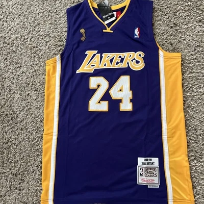 Футболка НБА Коби Брайанта из Los Angeles Lakers фиолетовая - Изображение 1 из 4