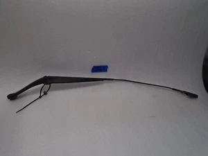2014-2017 FIAT 500L 4 DOOR FRONT PASSENGER/ RIGHT SIDE WINDSHIELD WIPER ARM OEM - Picture 1 of 9