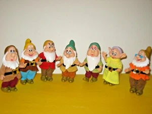 SNOW WHITE & SEVEN DWARFS (SEVEN DWARFS) 4.5" FIGURES - Picture 1 of 5