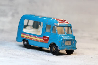 Vintage Matchbox No.47 Commer Ice Cream Canteen 1:75 Blue Lesney 1963 Model Car - Image 1 of 4