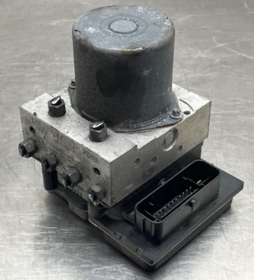 Audi S4 2011 OEM conjunto de bomba de freno antibloqueo ABS Opt 1AT 63 K 8K0907379BJ 2012 Foto 1 de 4