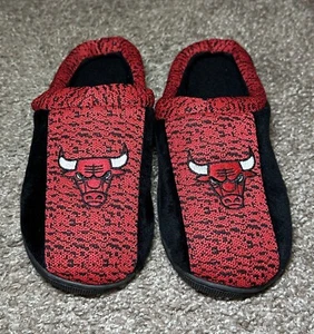 FOCO Slippers NBA Basketball Chicago Bulls (CHA071800001) Mens Small New - Picture 1 of 17