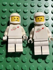LEGO Classic Space White lot of 2 Spaceman Minifig 493, 497, 6930, 6970 (sp006)