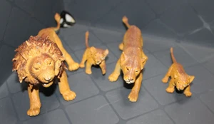 Hong Kong AAA Lot Of 4 Vintage Plastic Lions Animal Figures Used Free S&H - Picture 1 of 13
