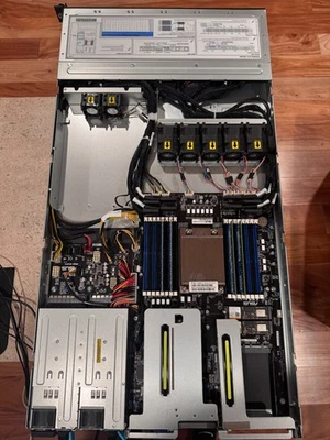 Servidor ASUS RS500A-E11-RS12U 1U | AMD EPYC 7443P 24-Core | 32GB DDR4 ECC | 2TB N - Imagem 1 de 4