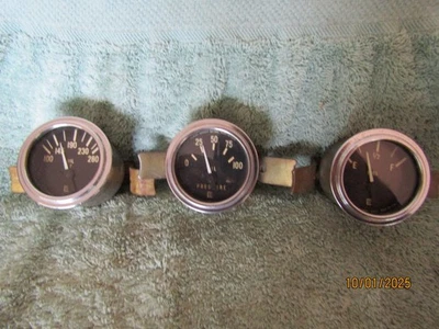 VINTAGE STEWART WARNER 2-1/16th" 3 GAUGE SET Oil Temp Oil Pressure Fuel USED - Image 1 of 4