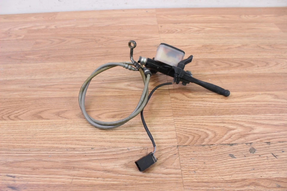 Mangueira de cilindro mestre de freio 2008 SKI-DOO SUMMIT 800 X 800R - Imagem 1 de 4