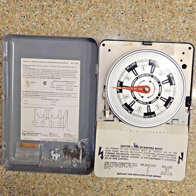 Paragon Electric 7008-00 7-Day Time Control Switch Clock MISSING Some Trippers - Image 1 of 4