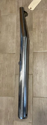 Pieza silenciador lado derecho Kawasaki H1 1969-72 usada OEM # 18001-065 Foto 1 de 4