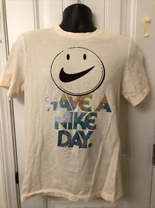 THE NIKE TEE Sz S Peach HAVE A Nike DAY Smiley Face T-SHIRT Men - Picture 1 of 8