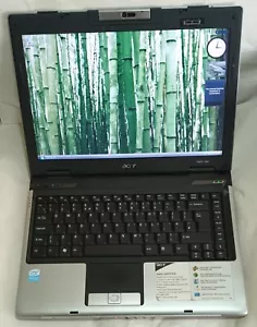 Acer Aspire 3680/3682 Laptop Notebook Vista TWO Laptops 1 working 1 for parts - Picture 1 of 24