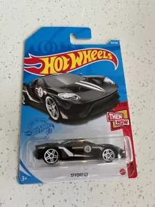 Ford GT 154/250 2021 Hot Wheels entonces y ahora 7/10 '17 (negro) S26 - Imagen 1 de 2