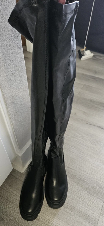 AZALEA WANG CINTAS LIVINIA PRETO (novo em folha) EM CAIXA TAMANHO 10 - Imagem 1 de 4