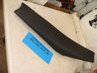 2018 KTM xc-w 250 300 от оригинального производителя полный комплект оригинальных чехлов на основание из пеноматериала в хорошем состоянии - Изображение 1 из 4