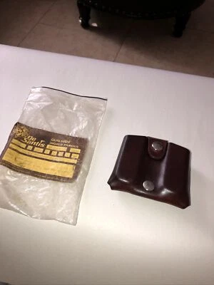 DeSantis “G4” Leather Double Magazine Pouch for S&W,BERETTA,SIG ,BROWNING #Q5 - Image 1 of 4