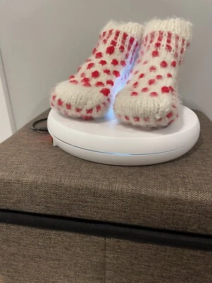 Slippers. Size 8-9 - Image 1 of 4