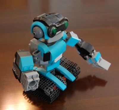 LEGO CREATOR: Robo Explorer (31062) - Image 1 of 4