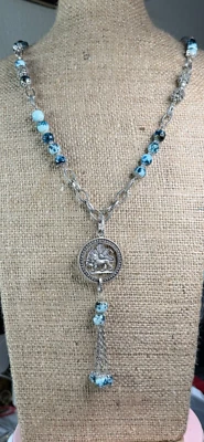 Colgante Persa Hecho a Mano Lión y Sol Forma Y - Cuentas de Cerámica Oro Azul, Boho ARTSN Foto 1 de 4