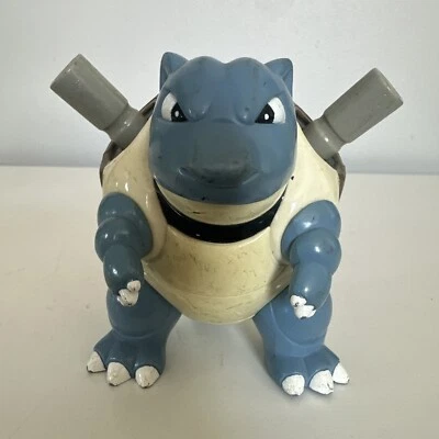 "FIGURA DE COMBATE POKÉMON Vintage BLASTOISE HASBRO TOY 2000 4"" Water Blaster" Foto 1 de 4