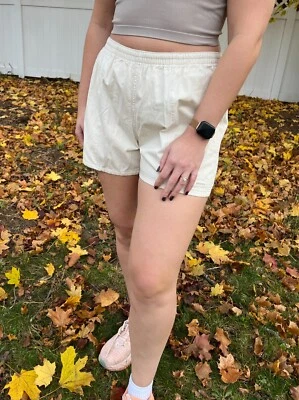 Pantalones Cortos Para Mujer Patagonia Funhoggers Algodón, Entrepierna 4", Estilo No. 57160 Foto 1 de 2