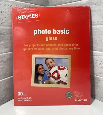 Staples Photo Basic Gloss Paper 8½” x 11” 30 Sheet Pack Sealed - Image 1 of 4