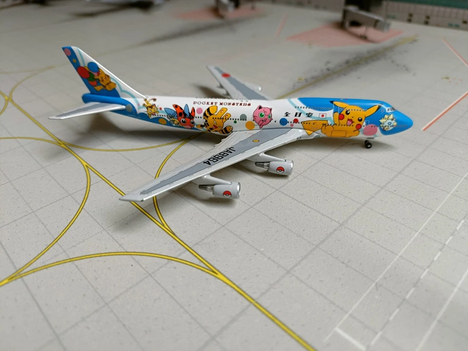 Big Bird Boeing 747-400 ANA Pocket Monsters - Rare - 1:500 - Immagine 1 di 4
