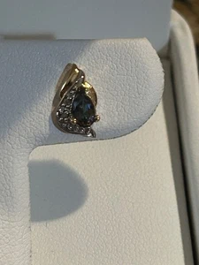 10k gold alexandrite and diamond earrings - Picture 1 of 4